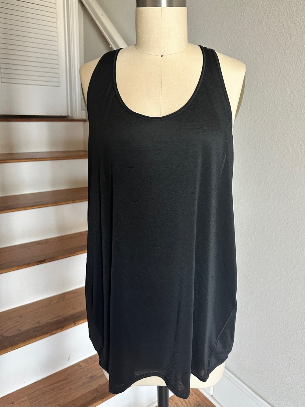Lululemon Essential Tank Pleated Black - Picture 5 of 9
